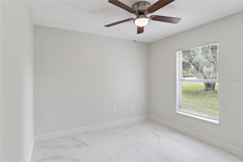 For Sale: $320,000 (4 beds, 2 baths, 1652 Square Feet)