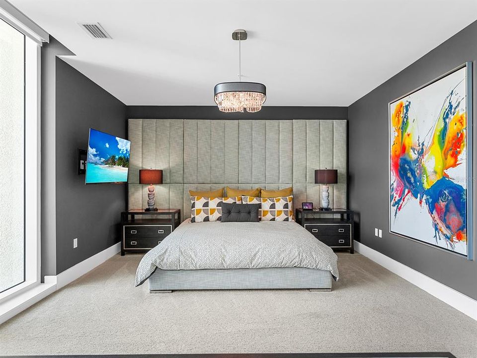 For Sale: $3,450,000 (3 beds, 3 baths, 3700 Square Feet)