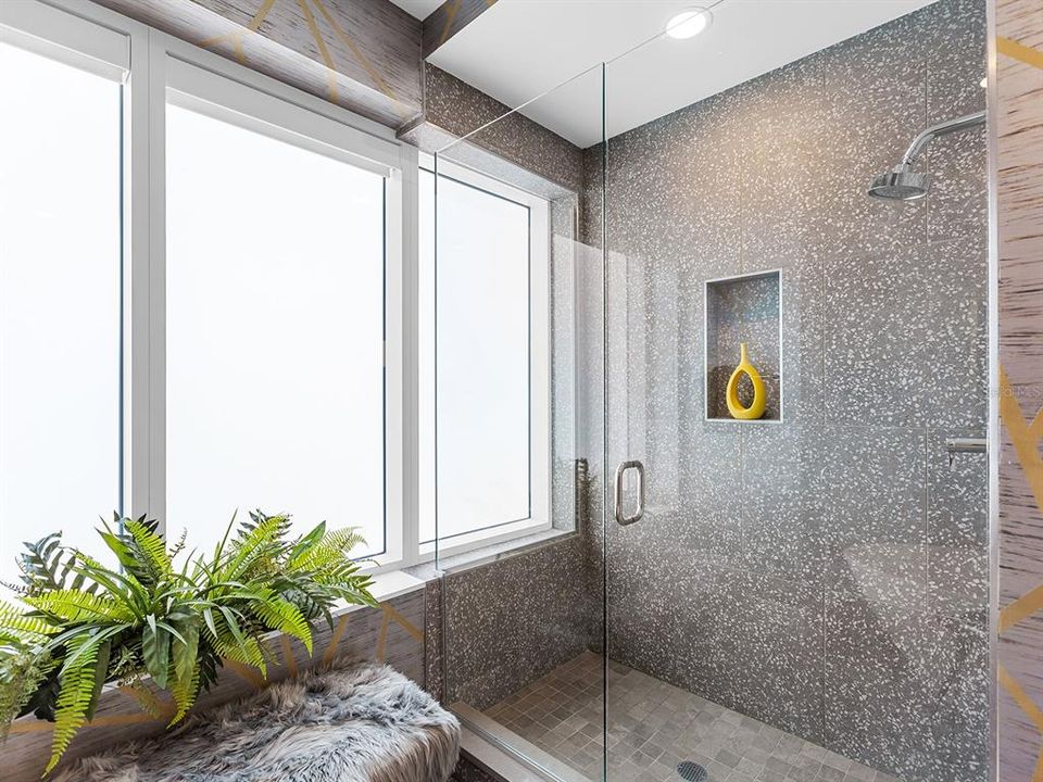 For Sale: $3,450,000 (3 beds, 3 baths, 3700 Square Feet)