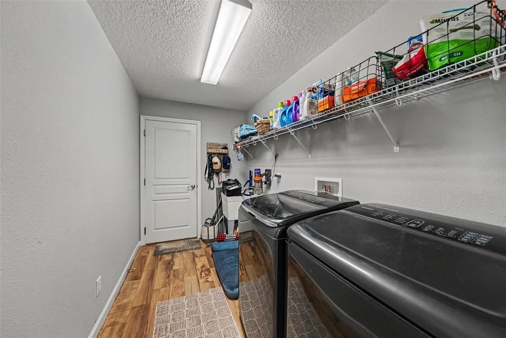 En Venta: $655,000 (4 camas, 3 baños, 2278 Pies cuadrados)