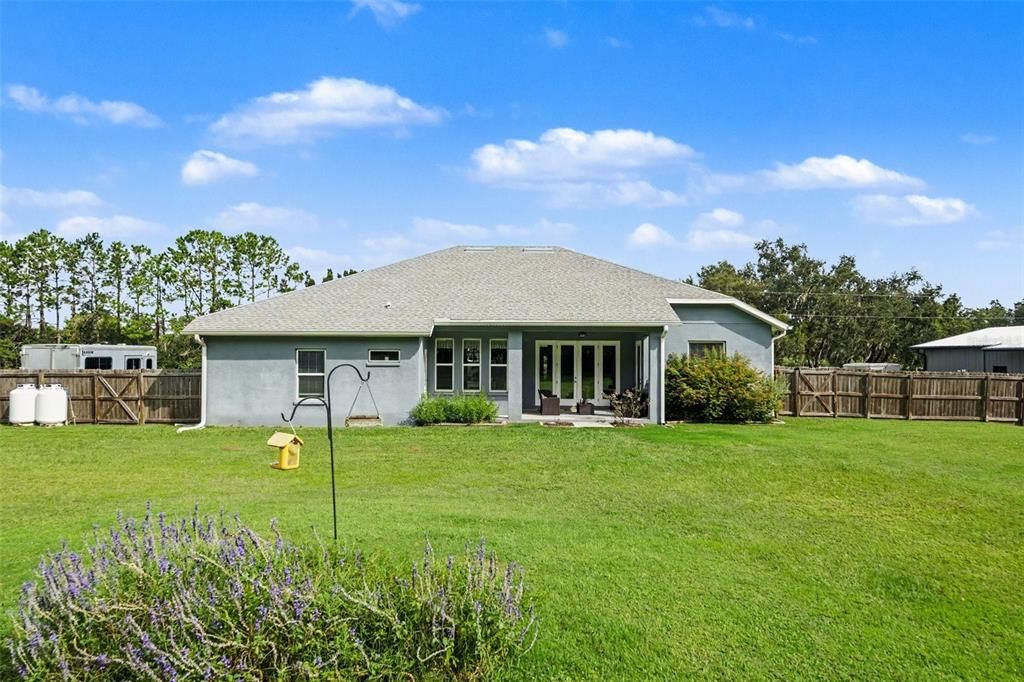 En Venta: $655,000 (4 camas, 3 baños, 2278 Pies cuadrados)