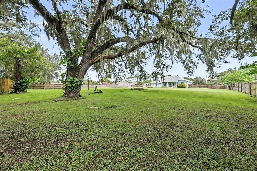 En Venta: $655,000 (4 camas, 3 baños, 2278 Pies cuadrados)
