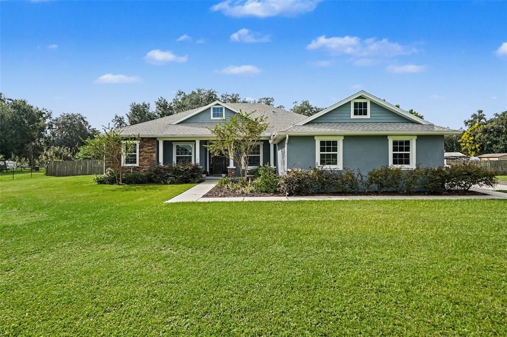 En Venta: $655,000 (4 camas, 3 baños, 2278 Pies cuadrados)