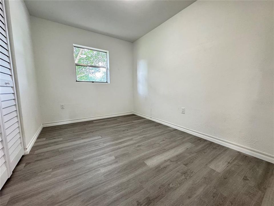 En Venta: $273,000 (4 camas, 2 baños, 1437 Pies cuadrados)