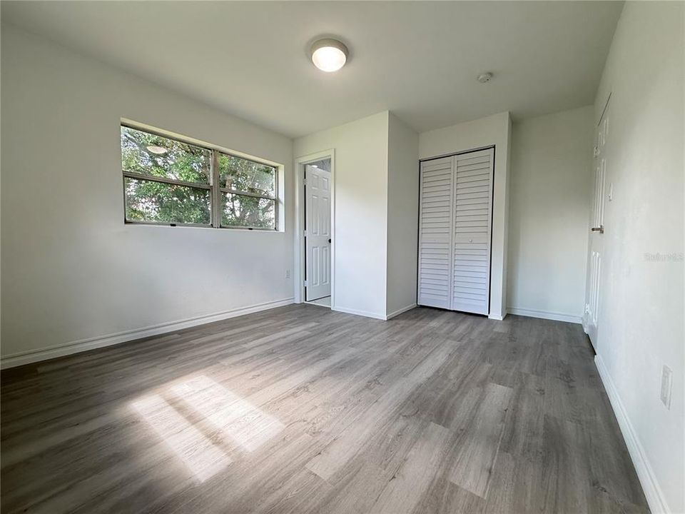 En Venta: $273,000 (4 camas, 2 baños, 1437 Pies cuadrados)