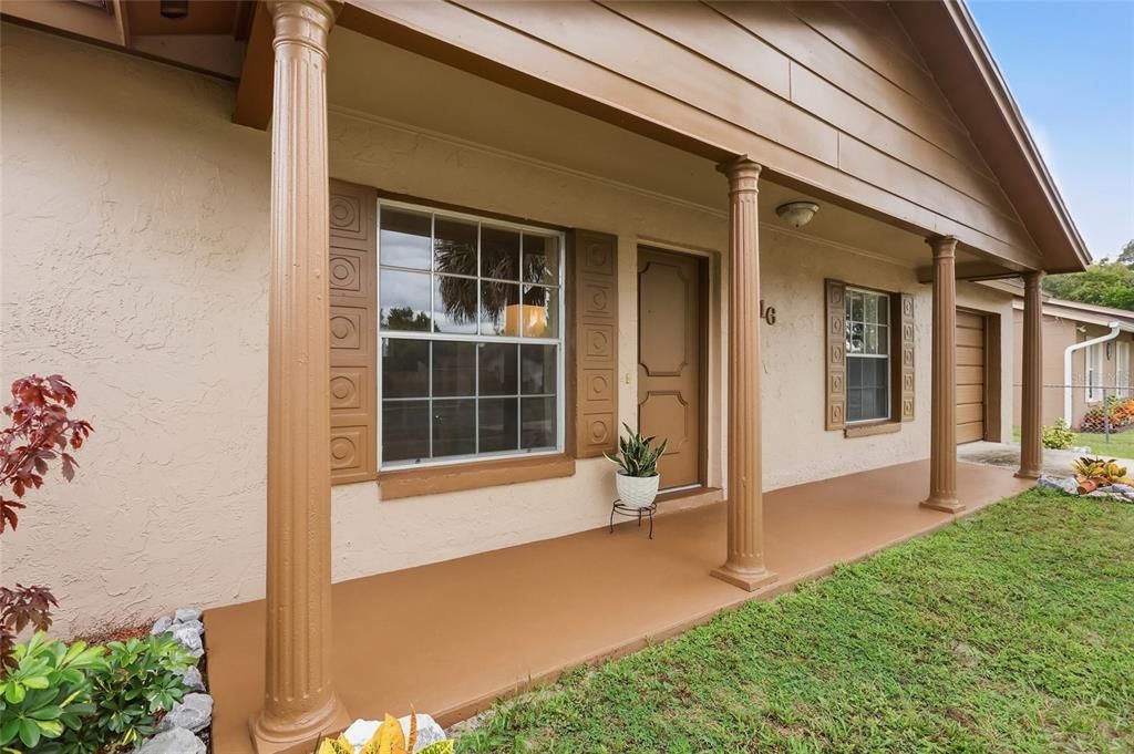 For Sale: $349,900 (3 beds, 1 baths, 1000 Square Feet)