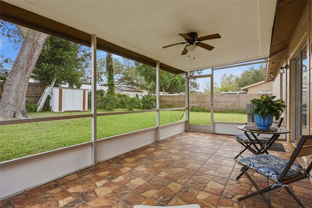 For Sale: $349,900 (3 beds, 1 baths, 1000 Square Feet)