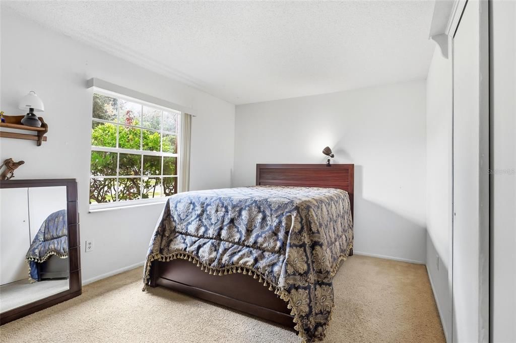 For Sale: $349,900 (3 beds, 1 baths, 1000 Square Feet)
