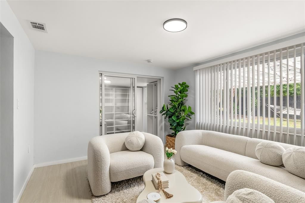 En Venta: $330,000 (3 camas, 2 baños, 1388 Pies cuadrados)