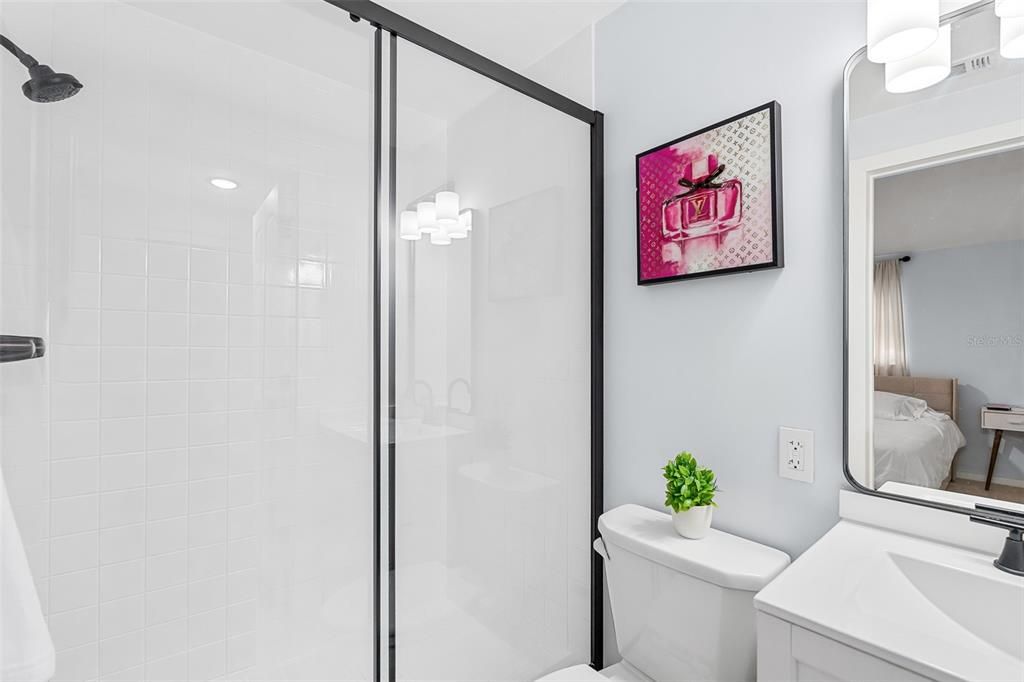 En Venta: $330,000 (3 camas, 2 baños, 1388 Pies cuadrados)