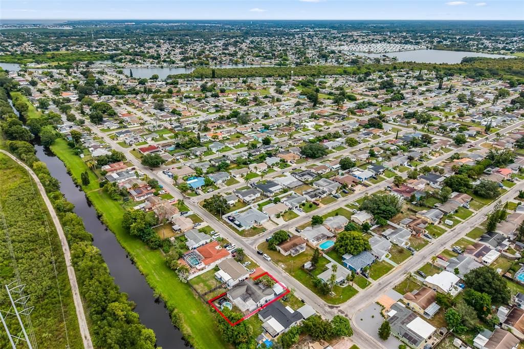 En Venta: $330,000 (3 camas, 2 baños, 1388 Pies cuadrados)