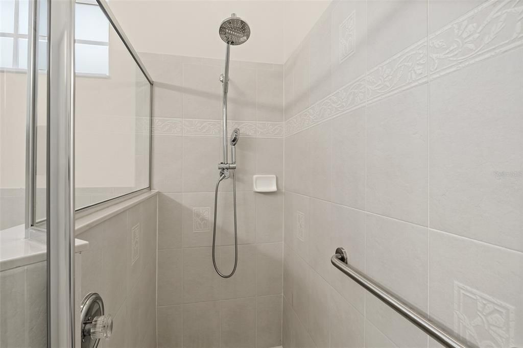 На продажу: $298,000 (3 спален, 2 ванн, 1732 Квадратных фут)