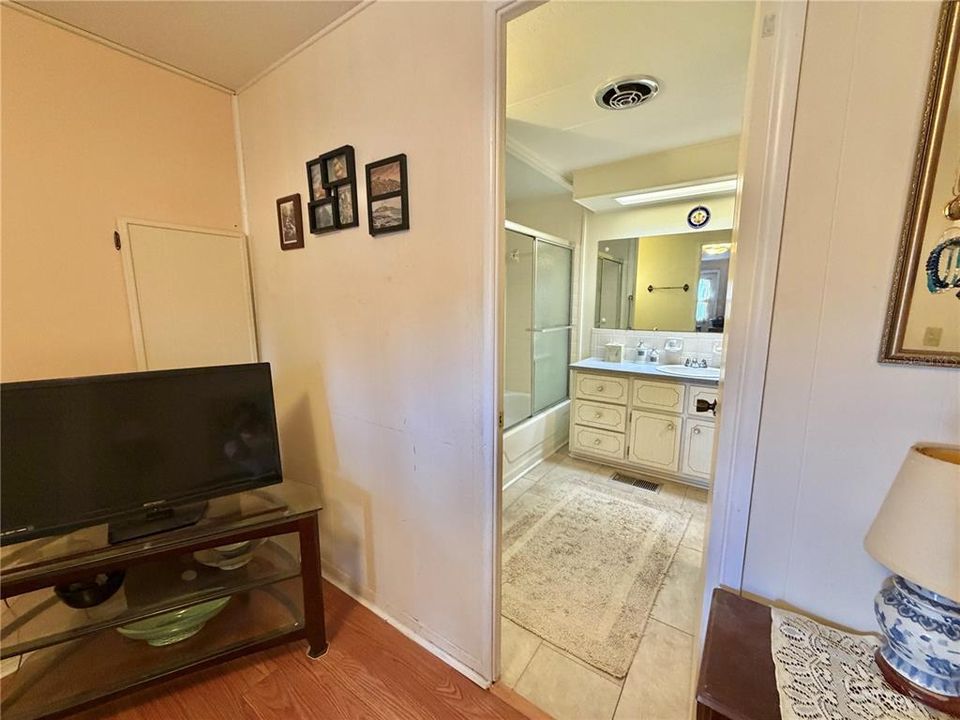 En Venta: $135,000 (2 camas, 2 baños, 1342 Pies cuadrados)