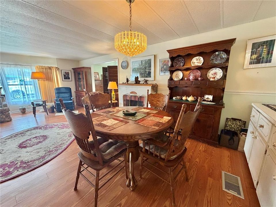 En Venta: $135,000 (2 camas, 2 baños, 1342 Pies cuadrados)