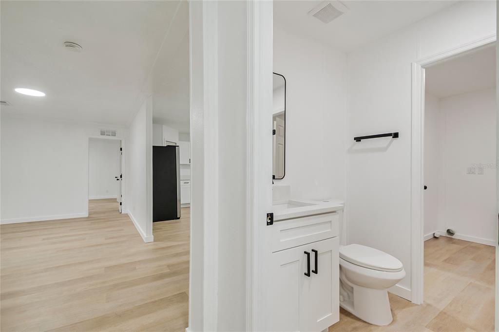 Activo con contrato: $285,000 (4 camas, 2 baños, 1560 Pies cuadrados)