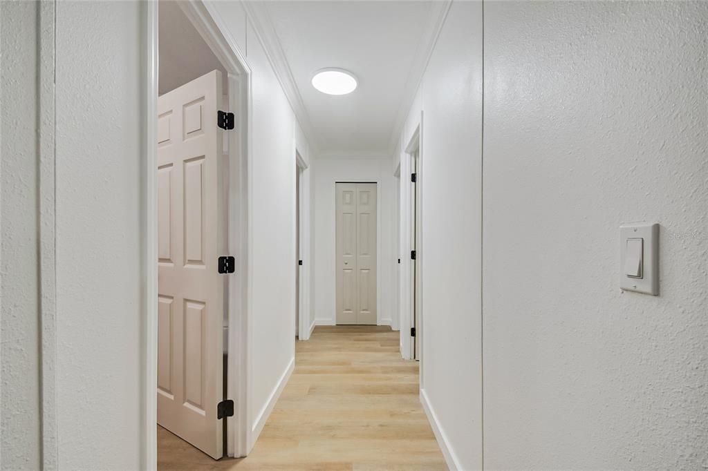 Activo con contrato: $285,000 (4 camas, 2 baños, 1560 Pies cuadrados)