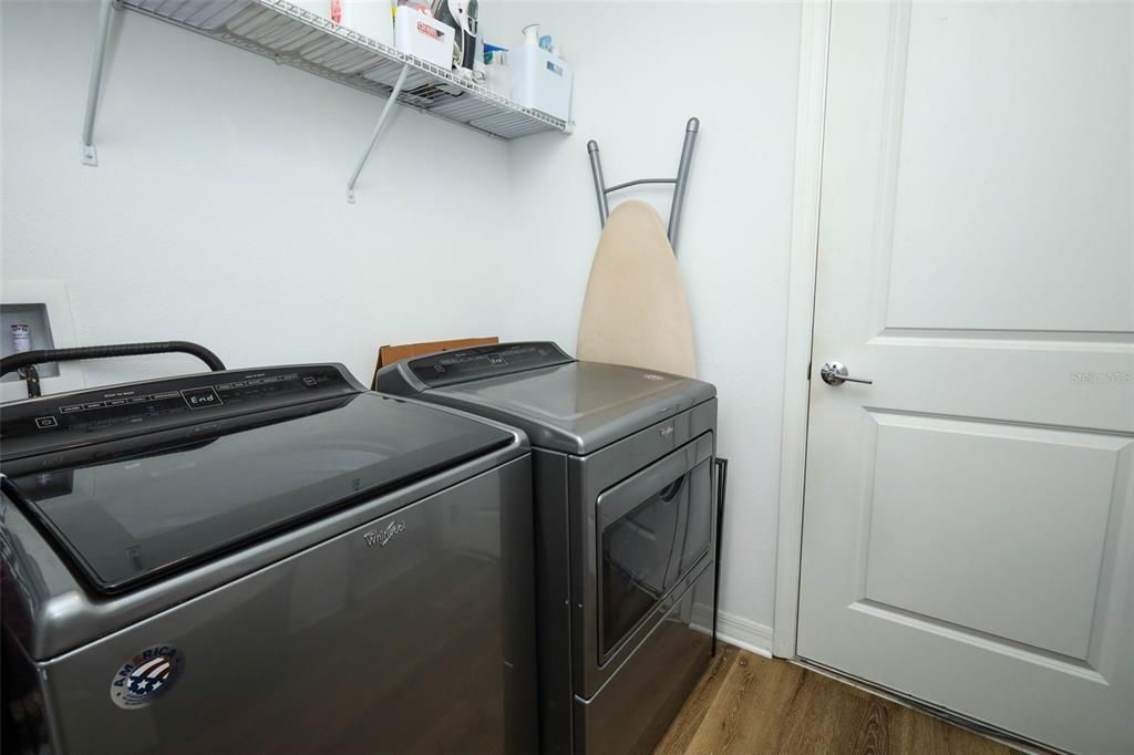 En Venta: $475,000 (5 camas, 3 baños, 2599 Pies cuadrados)