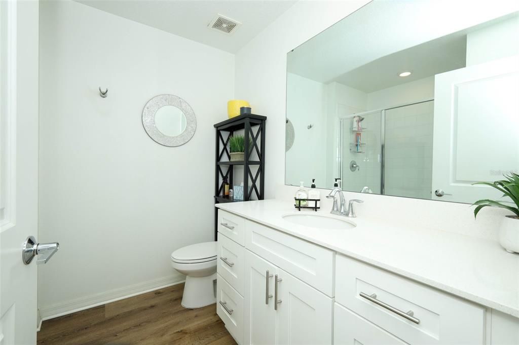 En Venta: $475,000 (5 camas, 3 baños, 2599 Pies cuadrados)