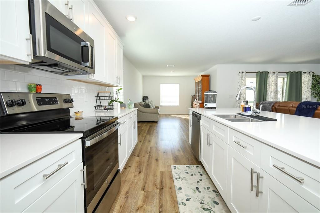 En Venta: $475,000 (5 camas, 3 baños, 2599 Pies cuadrados)