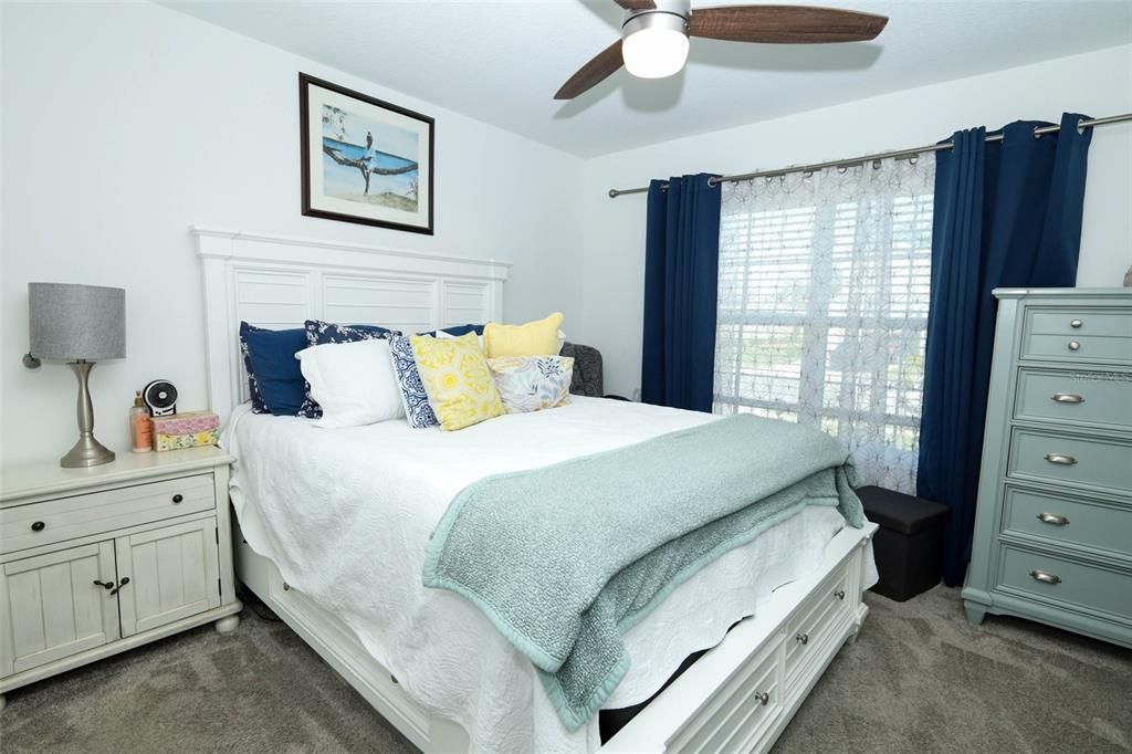 En Venta: $475,000 (5 camas, 3 baños, 2599 Pies cuadrados)