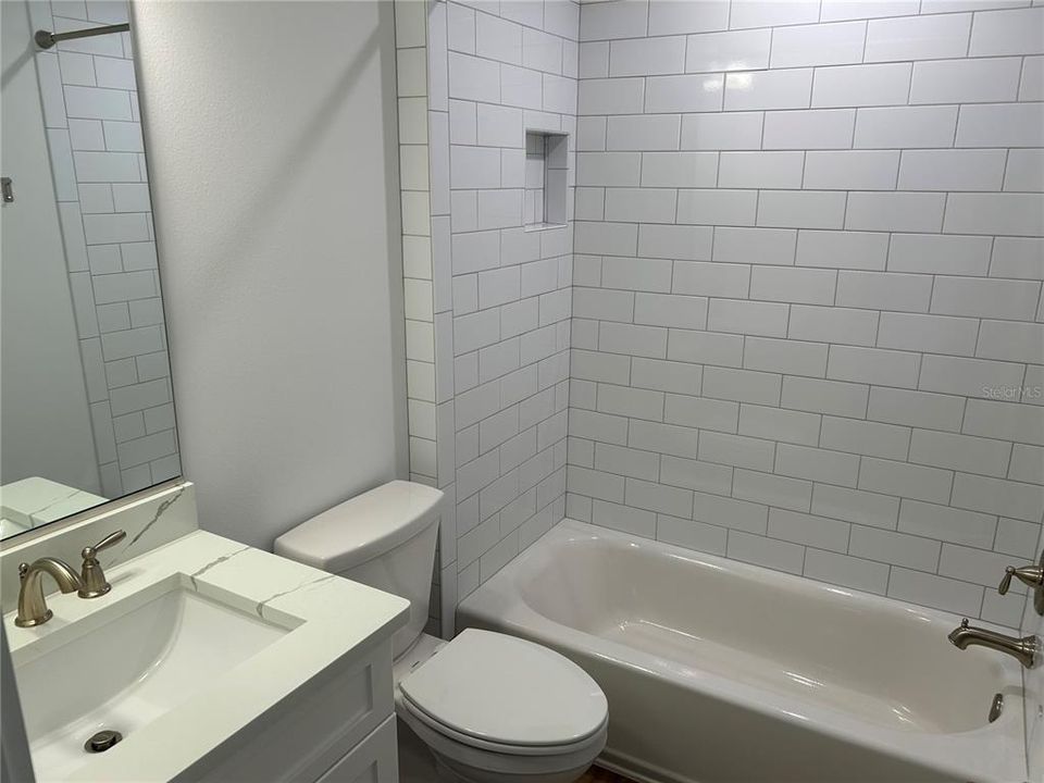 En Renta: $3,000 (4 camas, 3 baños, 2276 Pies cuadrados)