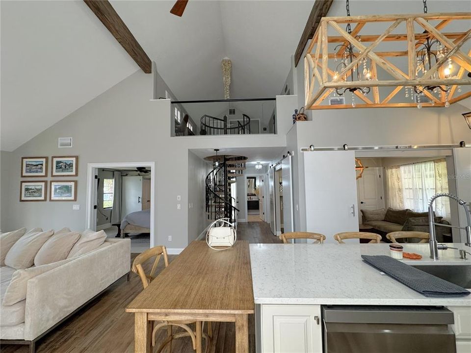 For Rent: $4,500 (3 beds, 2 baths, 1704 Square Feet)