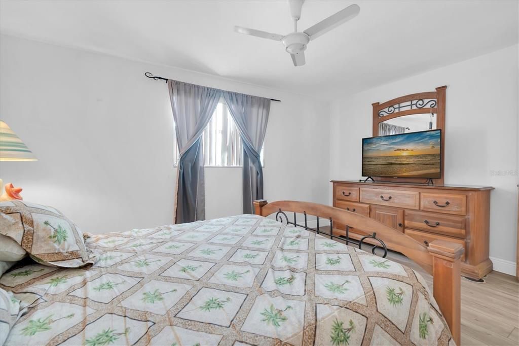 En Venta: $219,000 (2 camas, 1 baños, 1064 Pies cuadrados)