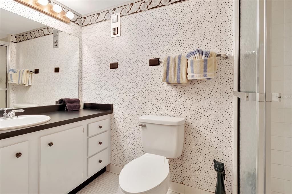 En Venta: $399,000 (3 camas, 3 baños, 1628 Pies cuadrados)