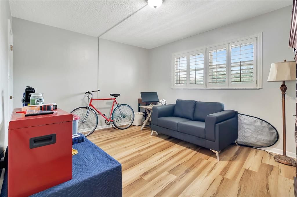 En Venta: $399,000 (3 camas, 3 baños, 1628 Pies cuadrados)