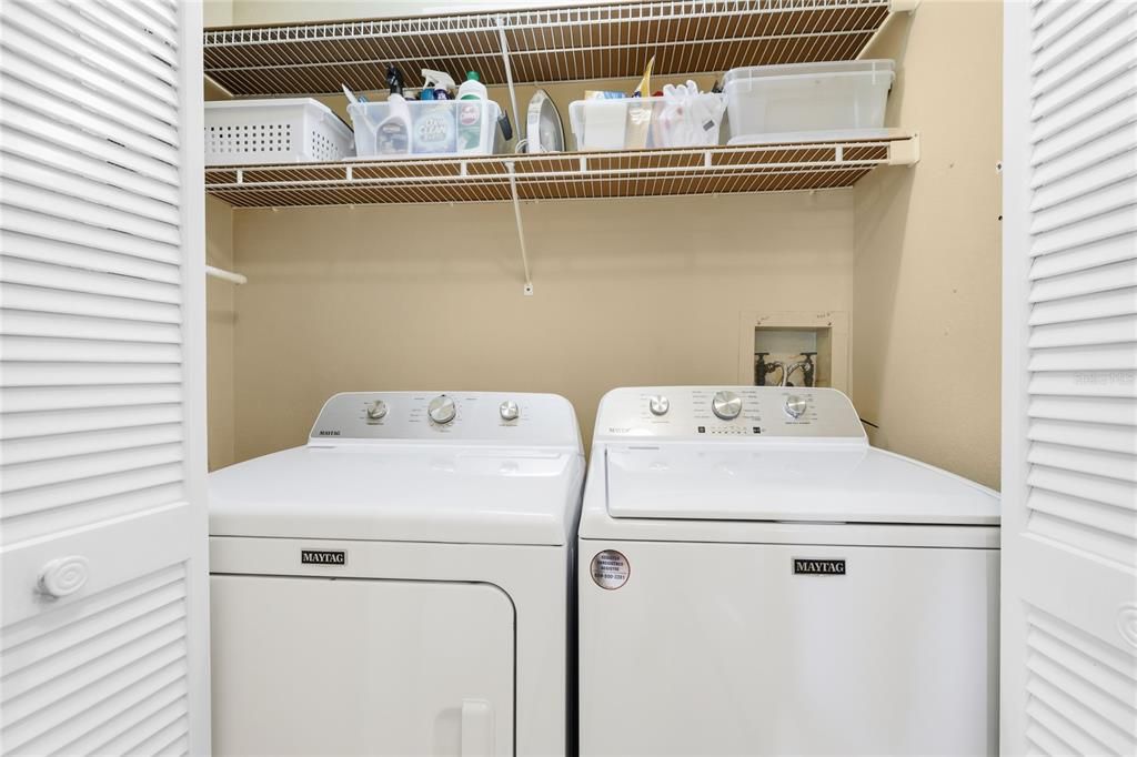 For Sale: $165,000 (2 beds, 2 baths, 1042 Square Feet)