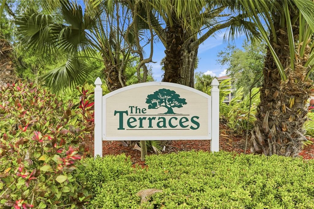 For Sale: $165,000 (2 beds, 2 baths, 1042 Square Feet)