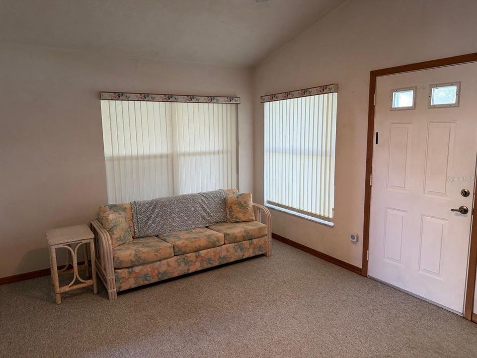 En Venta: $335,000 (3 camas, 2 baños, 1640 Pies cuadrados)