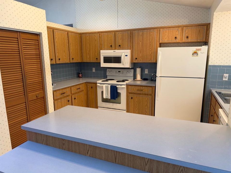 En Venta: $335,000 (3 camas, 2 baños, 1640 Pies cuadrados)