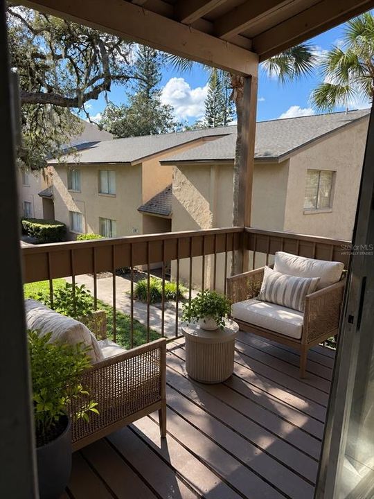 For Sale: $146,000 (2 beds, 1 baths, 1074 Square Feet)