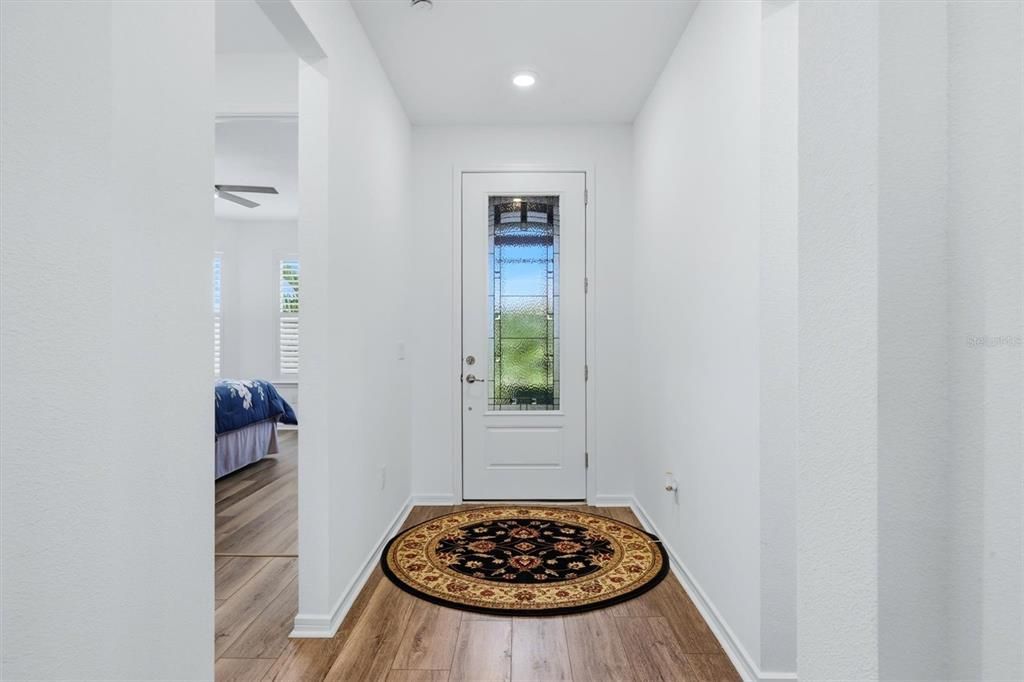 For Sale: $575,000 (2 beds, 2 baths, 1917 Square Feet)
