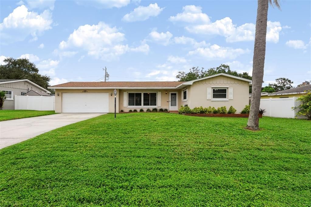 En Venta: $419,000 (3 camas, 2 baños, 1354 Pies cuadrados)