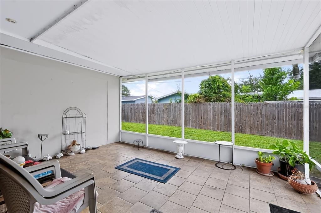 En Venta: $419,000 (3 camas, 2 baños, 1354 Pies cuadrados)