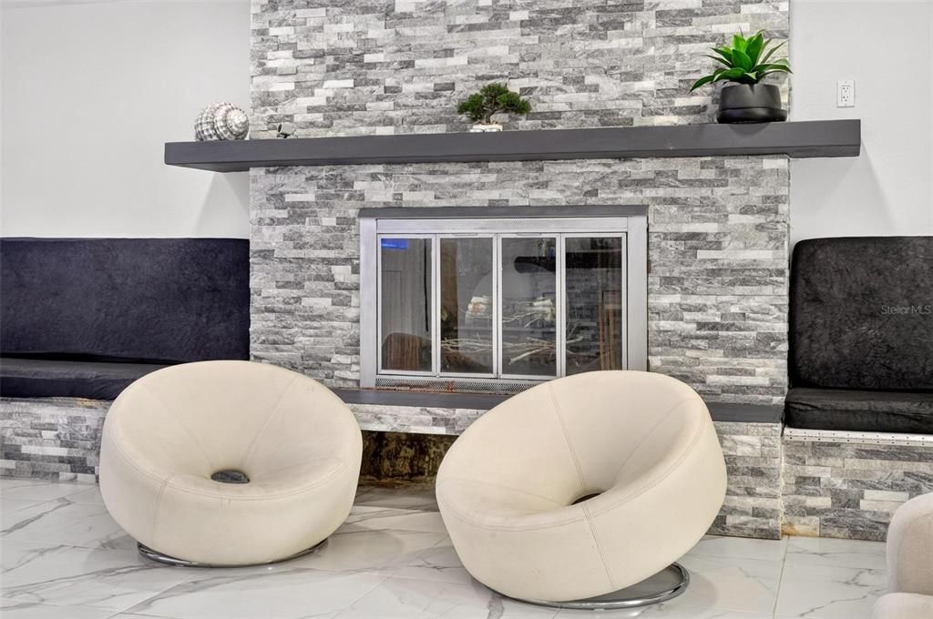 En Venta: $549,000 (4 camas, 3 baños, 3140 Pies cuadrados)