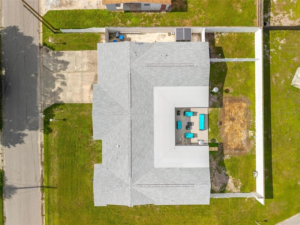 En Venta: $549,000 (4 camas, 3 baños, 3140 Pies cuadrados)