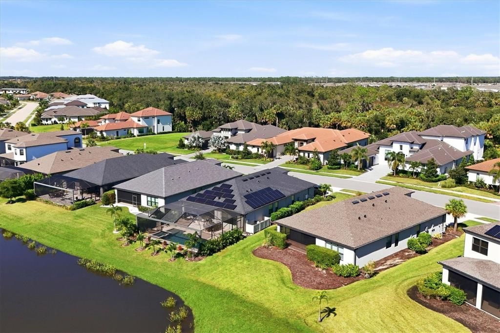 En Venta: $639,000 (4 camas, 3 baños, 2390 Pies cuadrados)
