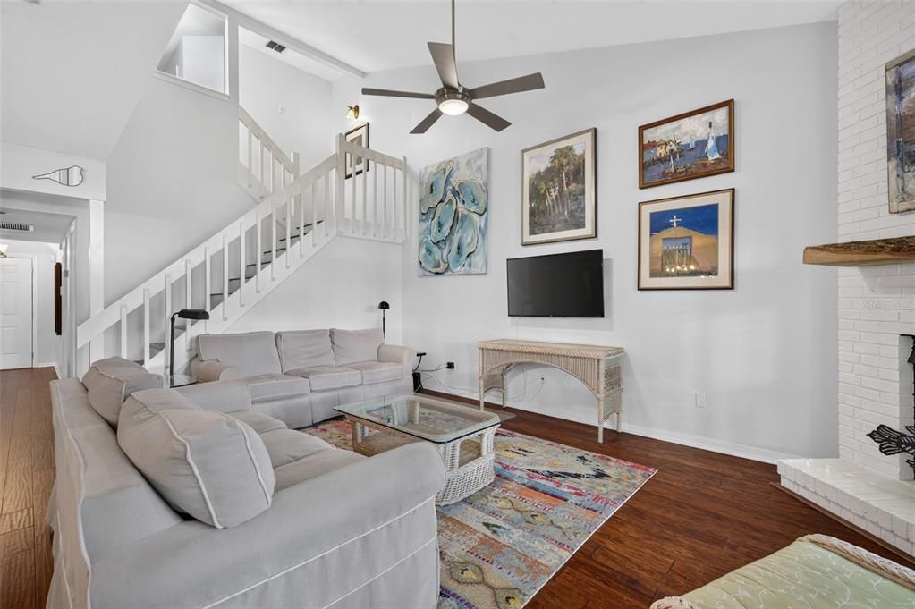 For Sale: $537,000 (3 beds, 2 baths, 1734 Square Feet)