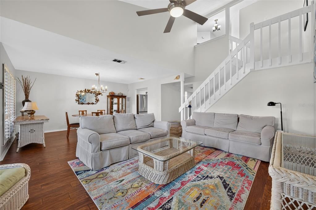 For Sale: $537,000 (3 beds, 2 baths, 1734 Square Feet)