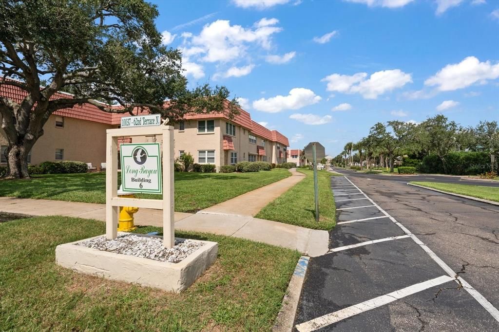For Sale: $120,000 (2 beds, 1 baths, 1010 Square Feet)