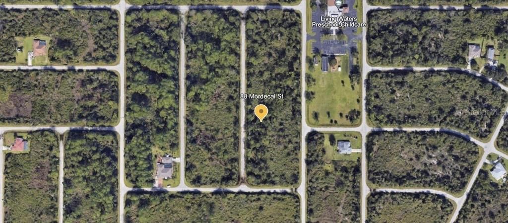 На продажу: $22,400 (0.23 acres)