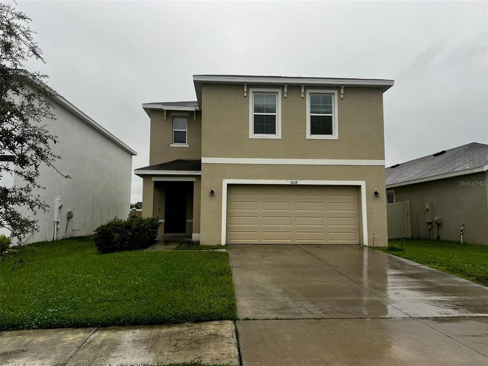 For Rent: $2,580 (4 beds, 2 baths, 2260 Square Feet)