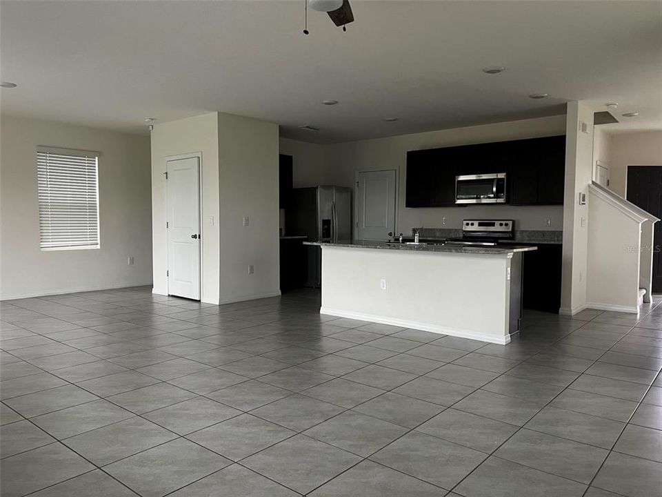 For Rent: $2,580 (4 beds, 2 baths, 2260 Square Feet)