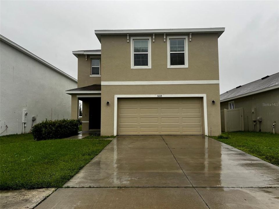 For Rent: $2,580 (4 beds, 2 baths, 2260 Square Feet)