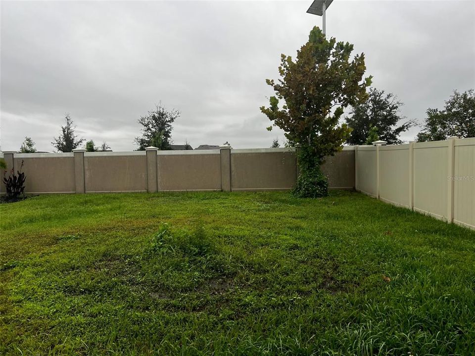 For Rent: $2,580 (4 beds, 2 baths, 2260 Square Feet)