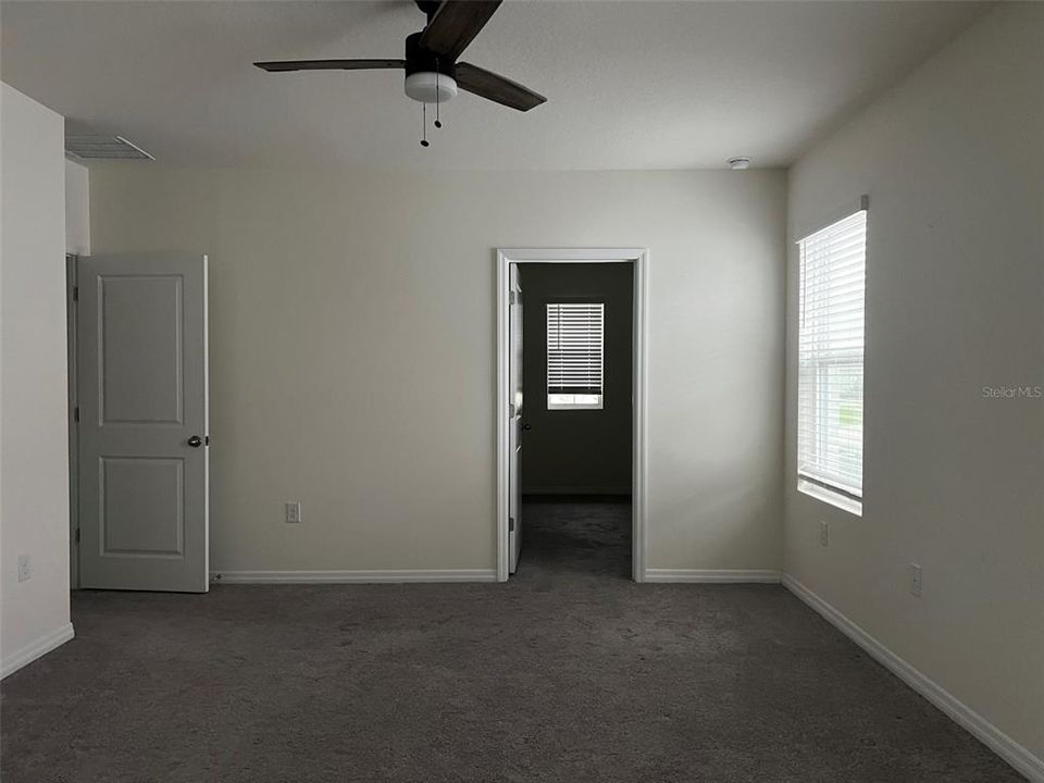 For Rent: $2,580 (4 beds, 2 baths, 2260 Square Feet)