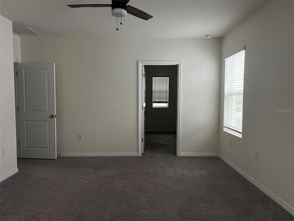 For Rent: $2,580 (4 beds, 2 baths, 2260 Square Feet)
